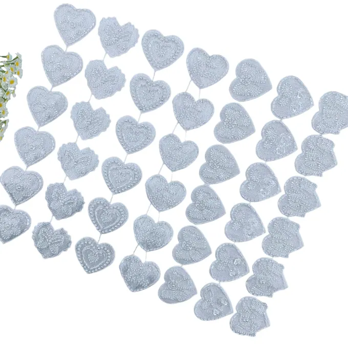 White heart motif trim collection · MET-1007 — product view
