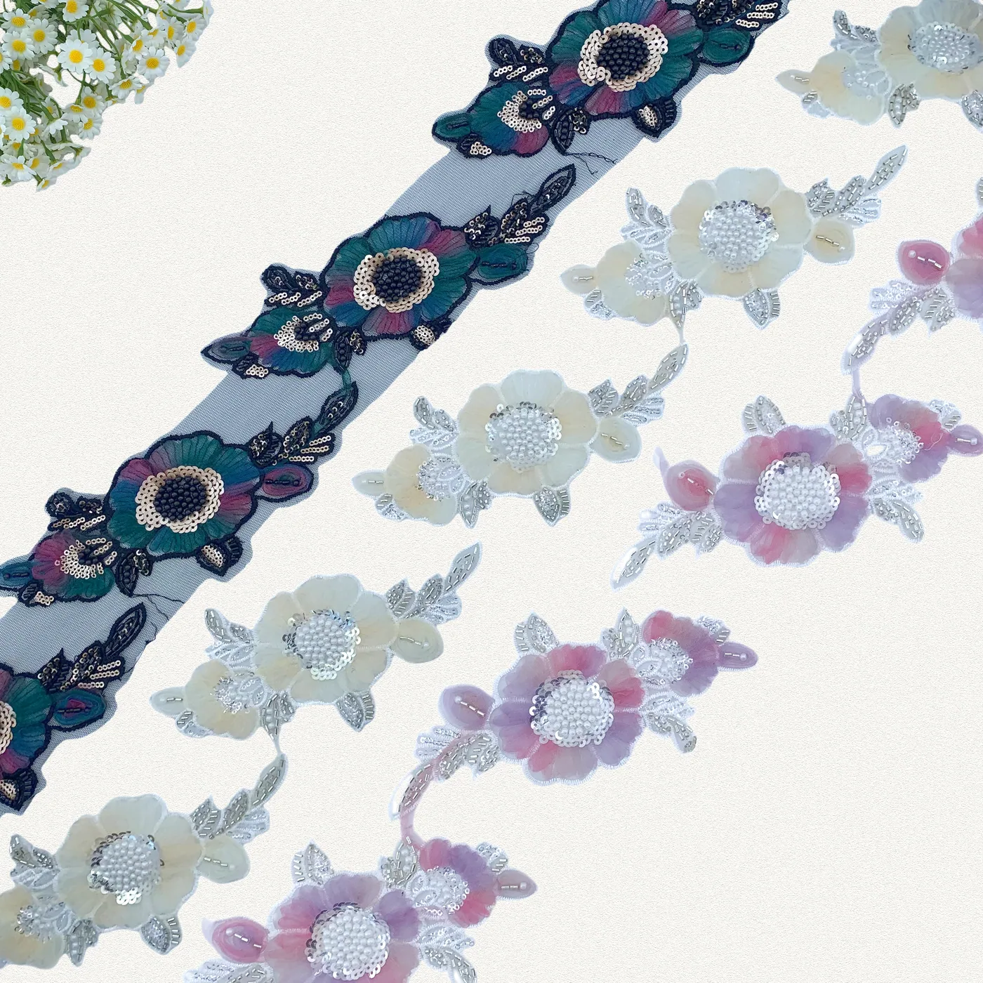 Six-petal flower trim · MET-1013 — product view