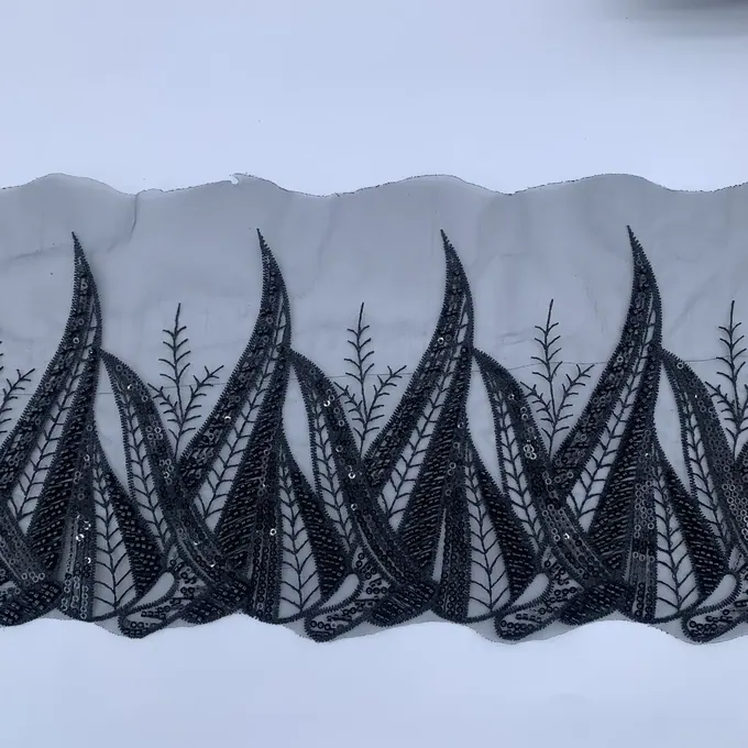 Black pointed leaf beaded trim · MET-2005 — product view