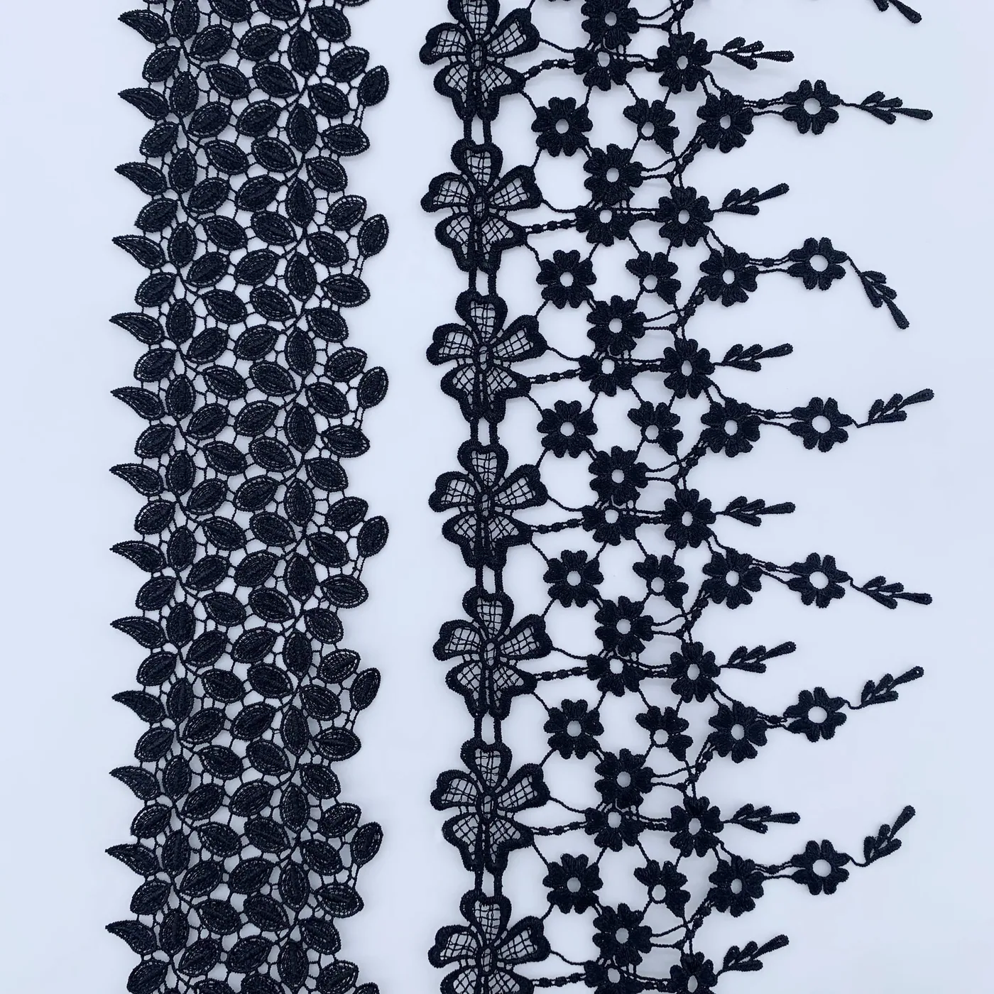 Black petal motif lace · MET-3008 — product view