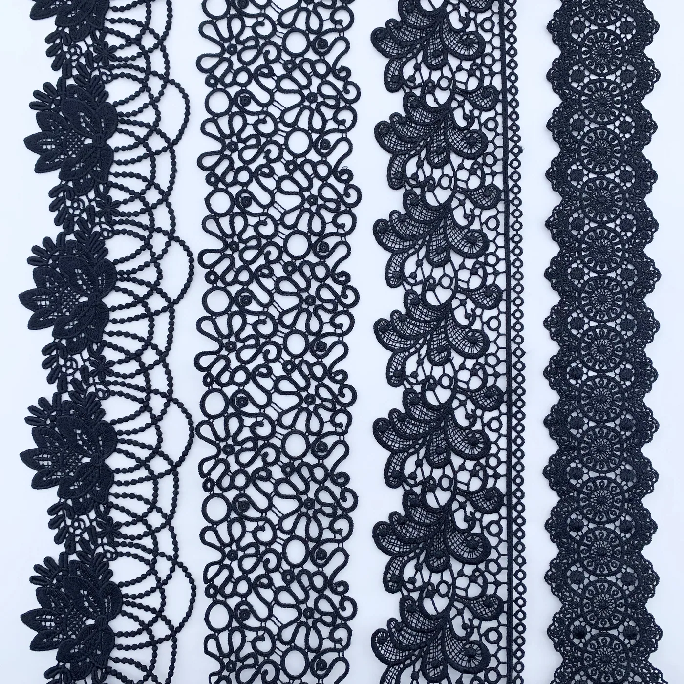 Black ornate scalloped lace · MET-3010 — product view