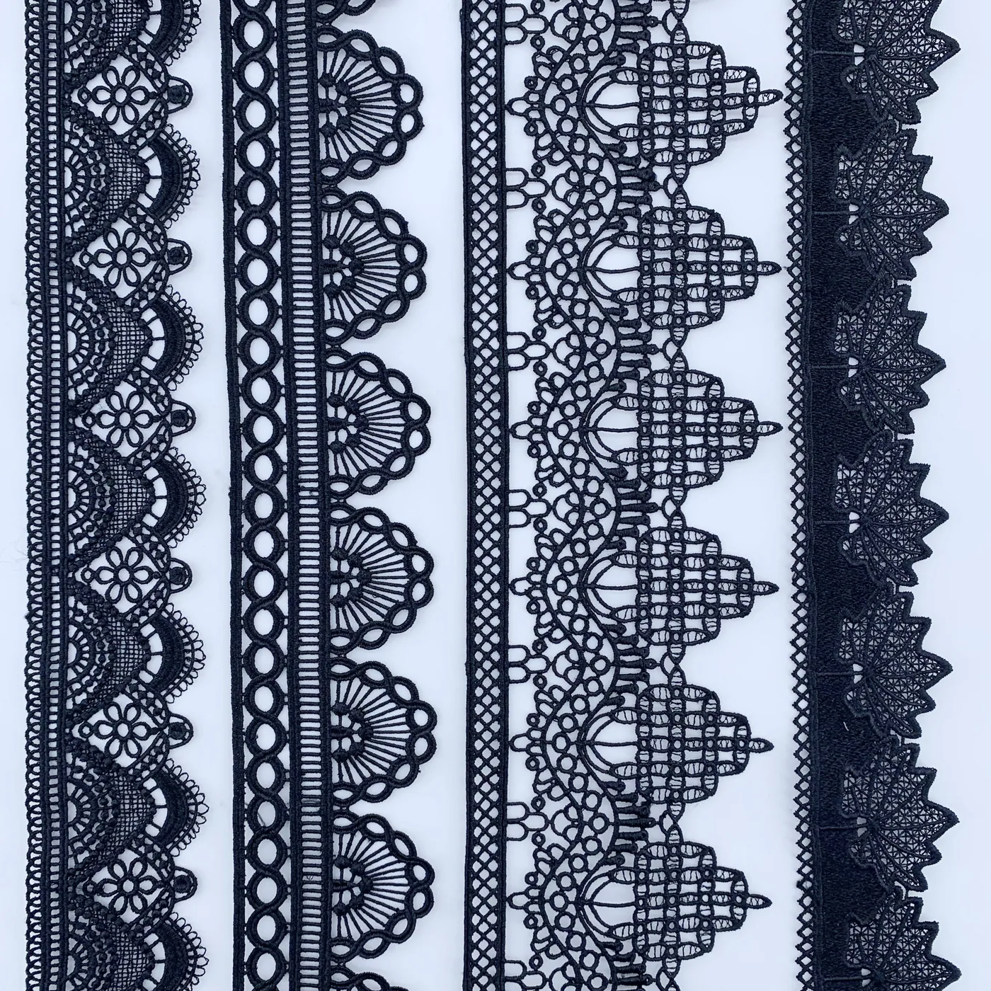 Black ornamental lace collection · MET-3013 — product view