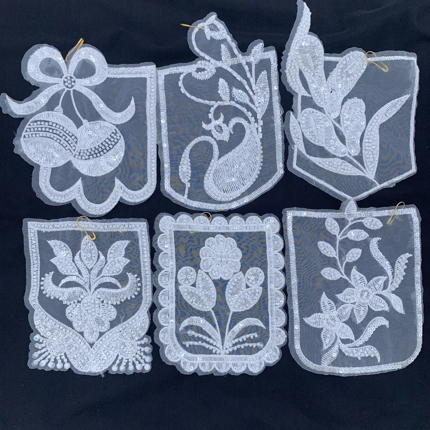 Embroidered pocket motif collection · MET-4005 — product view