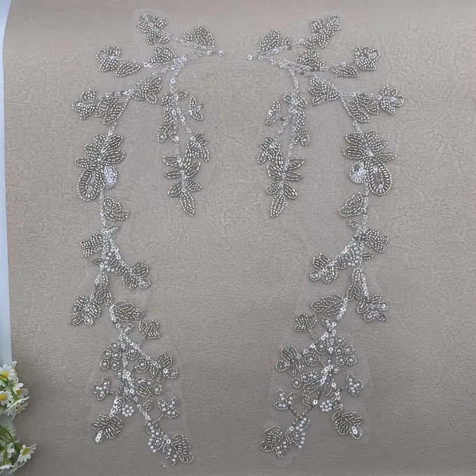 Paired silver floral vine appliqués · MET-4017 — product view