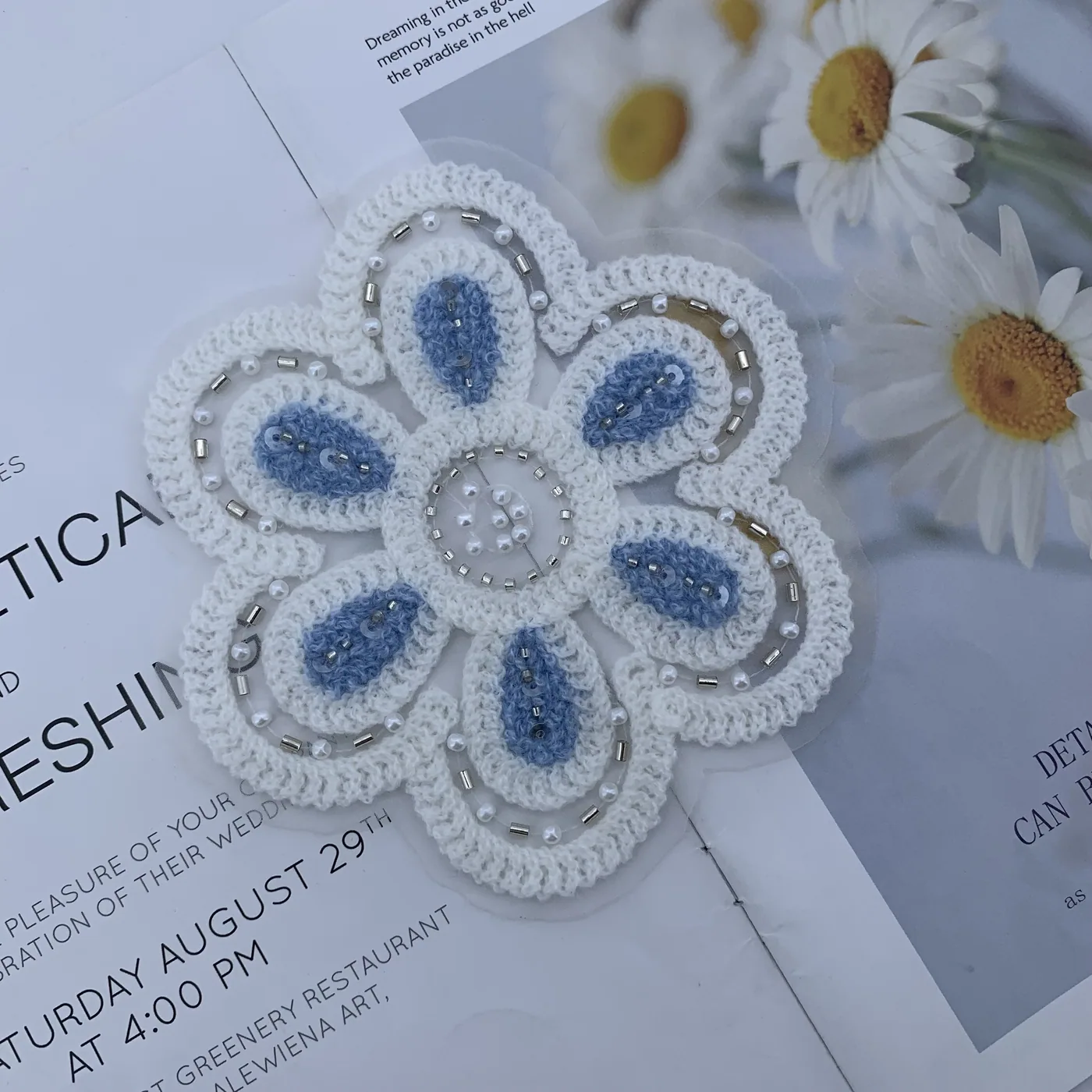 Blue and white flower appliqué · MET-4021 — product view