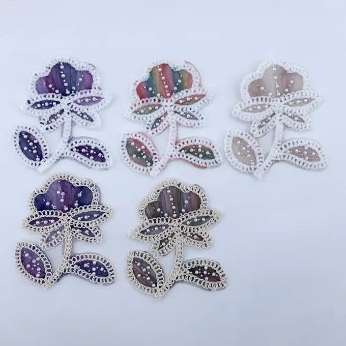 Tulip and leaf appliqué · MET-4023 — product view