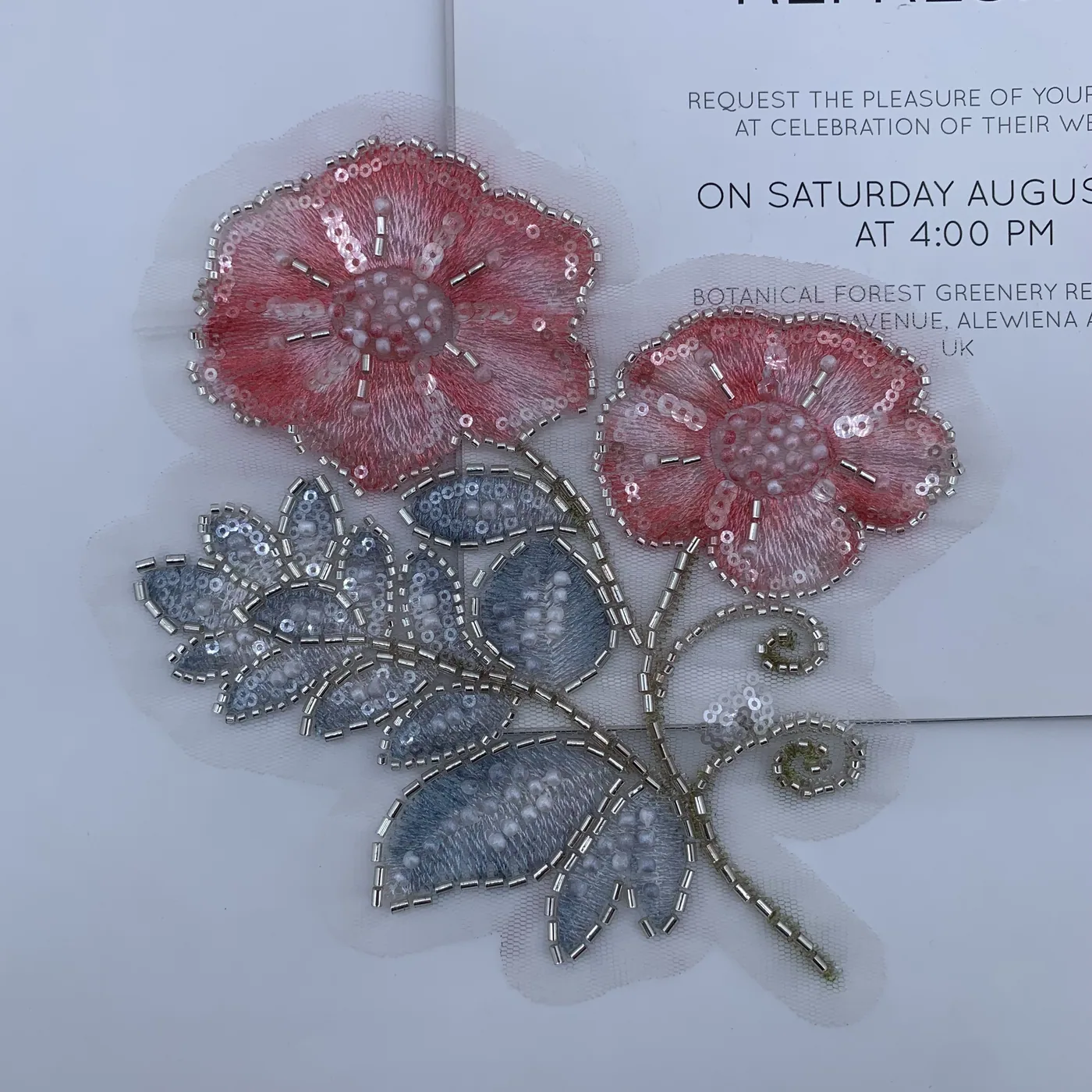 Rose and leaf spray appliqué · MET-4050 — product view