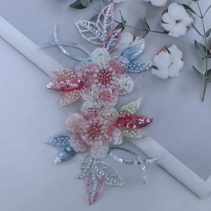 Sequin floral branch appliqué · MET-4053 — product view