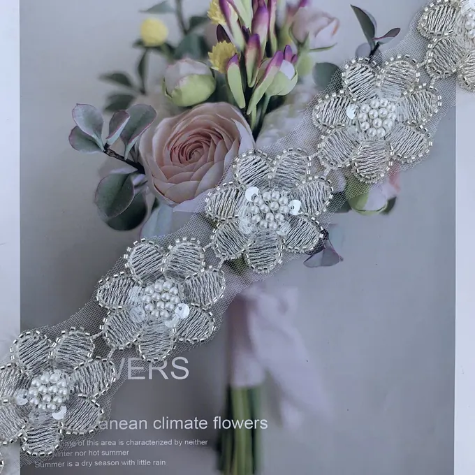 Silver floral sequin trim · MET-4056 — product view