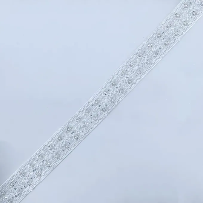 White beaded trim · MET-6004 — product view