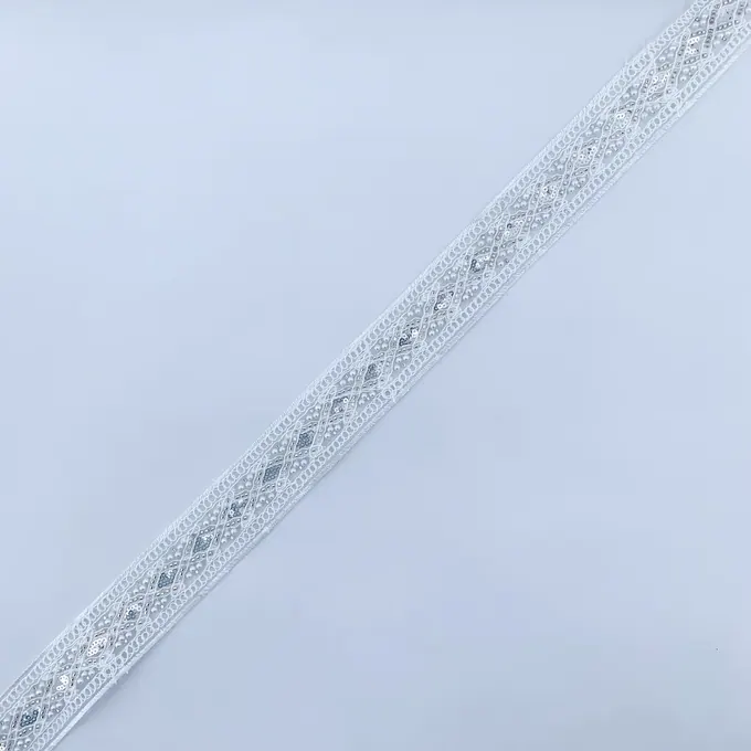 White beaded trim · MET-6011 — product view