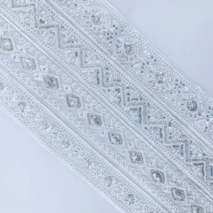 White beaded trim collection · MET-6014 — product view