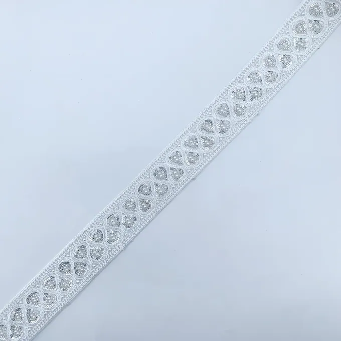 White beaded trim · MET-6015 — product view