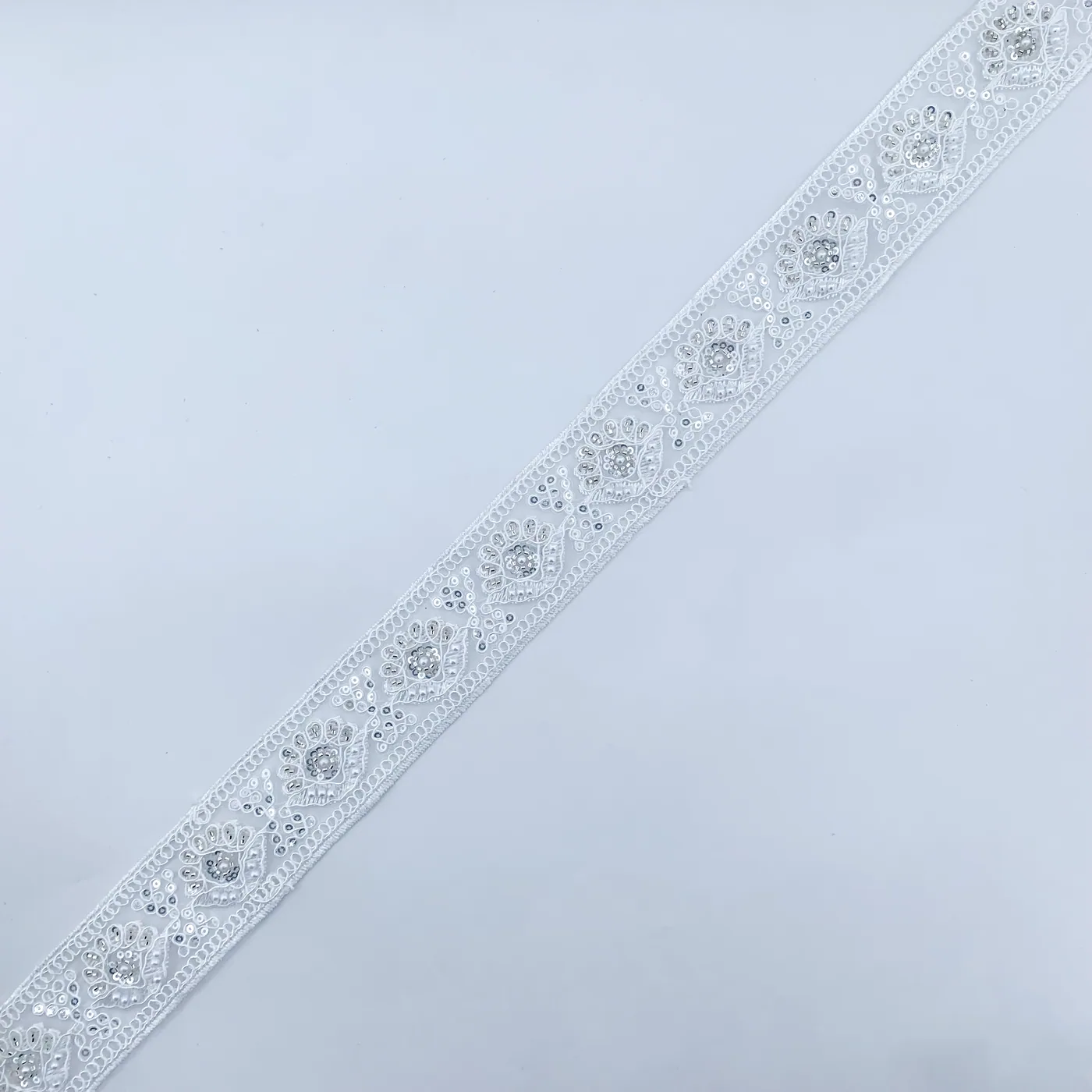 White beaded trim · MET-6016 — product view