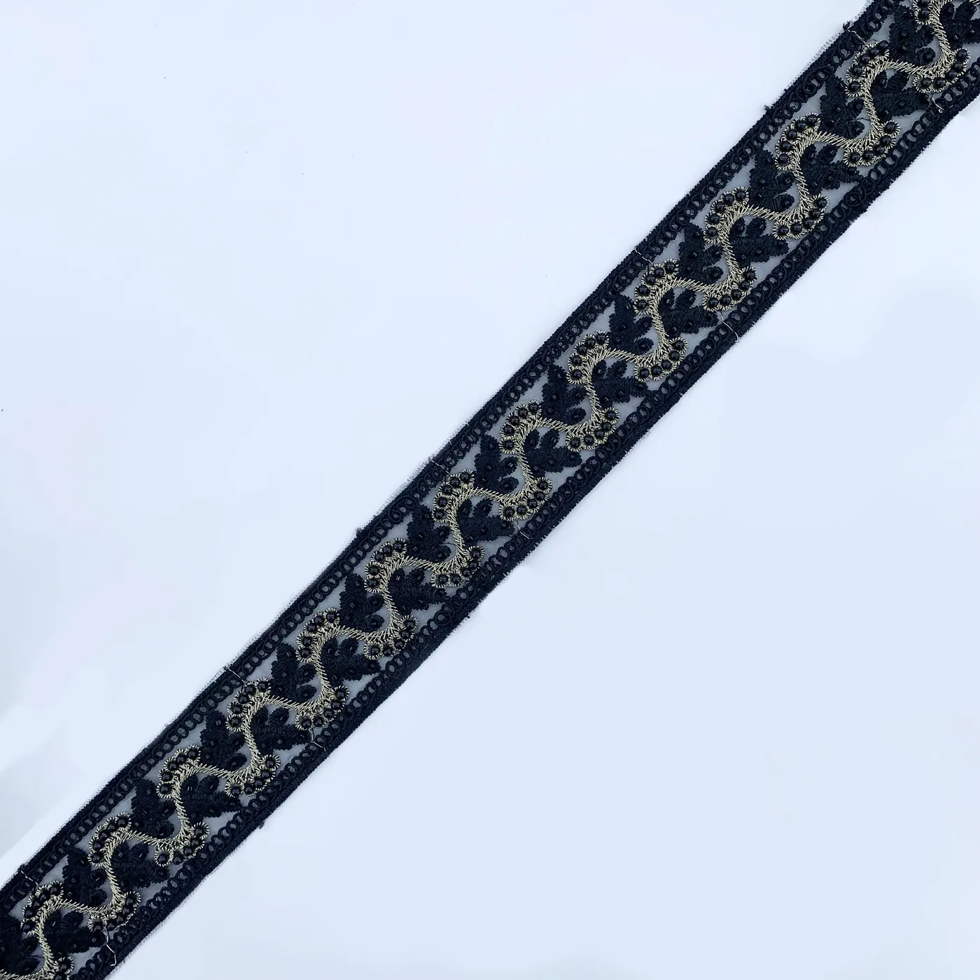 Black and gold beaded trim · MET-6028 — product view