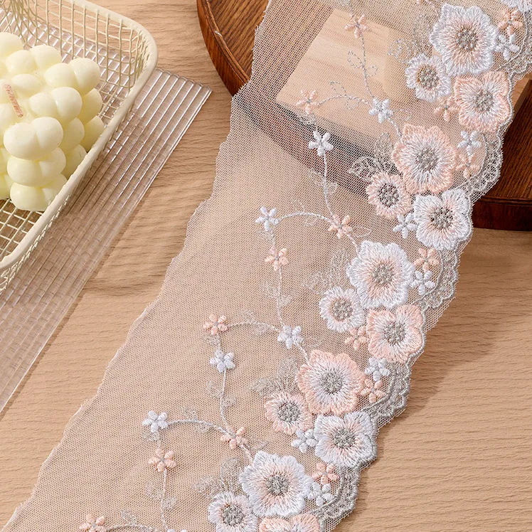 Floral embroidered trim · MET-8001 — product view