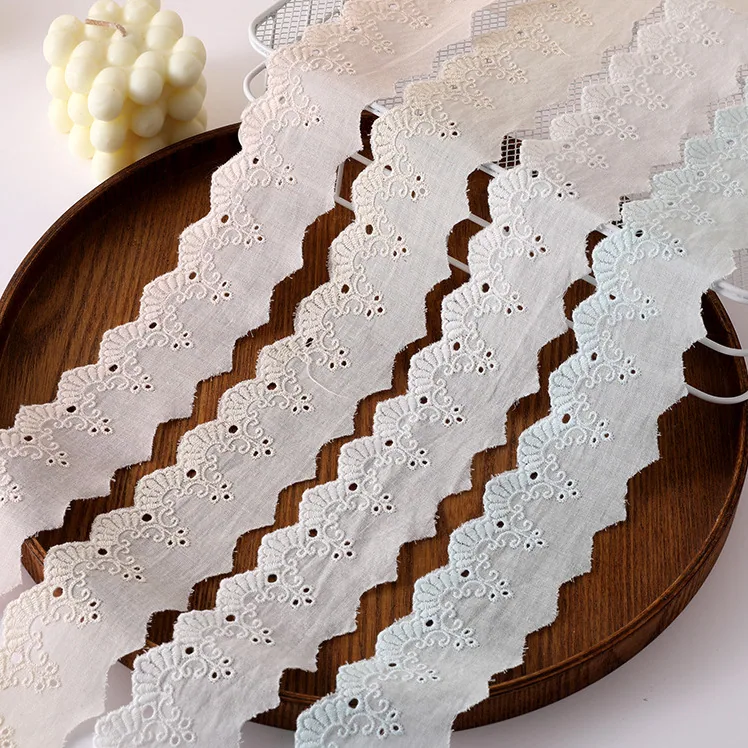 Scalloped embroidered lace trim · MET-8005 — product view