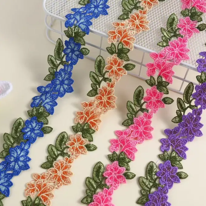 Floral embroidered trim · MET-8006 — product view