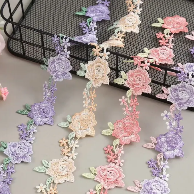 Floral embroidered trim · MET-8007 — product view