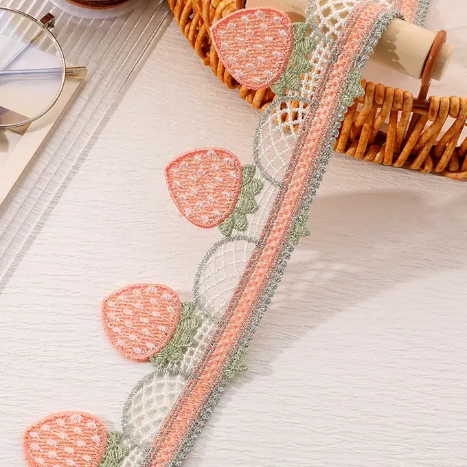 Floral embroidered trim · MET-8011 — product view