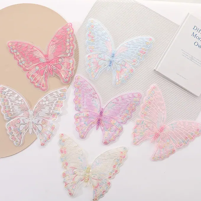 Single-layer embroidered butterfly appliqué · MET-8018 — product view
