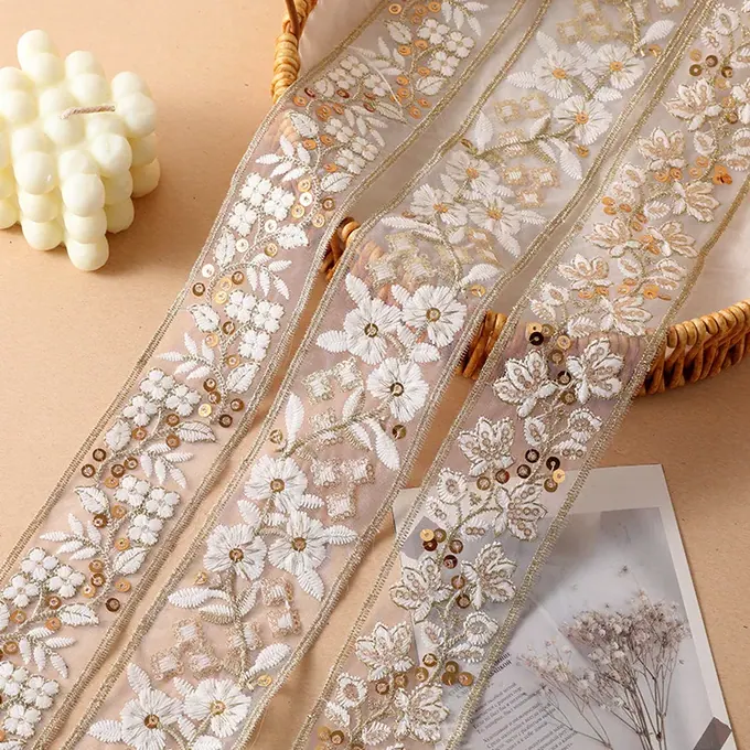 Floral embroidered trim · MET-8062 — product view