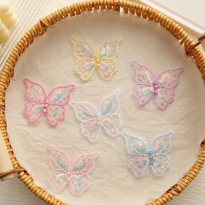 Single-layer embroidered butterfly appliqué · MET-8080 — product view